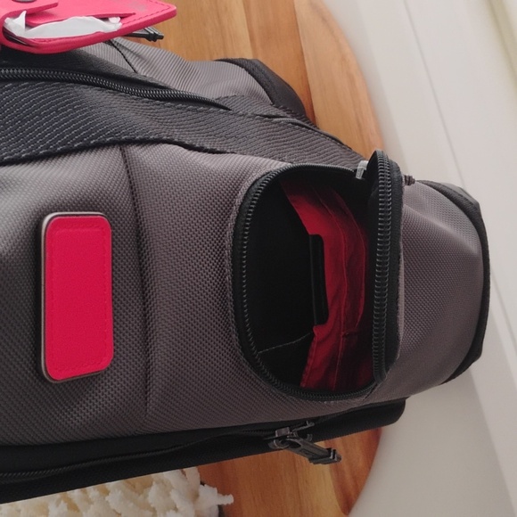 Tumi 💥 NWT 💥Higgins Sling Ballistic Black&Gray Backpack with Red Accents - Picture 8 of 17